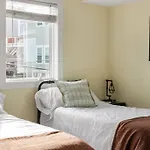 City Skyline - Outside Decks - Contemporary